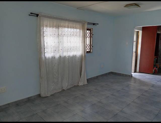 3 BEDROOM HOUSE FOR SALE IN MONTFORD